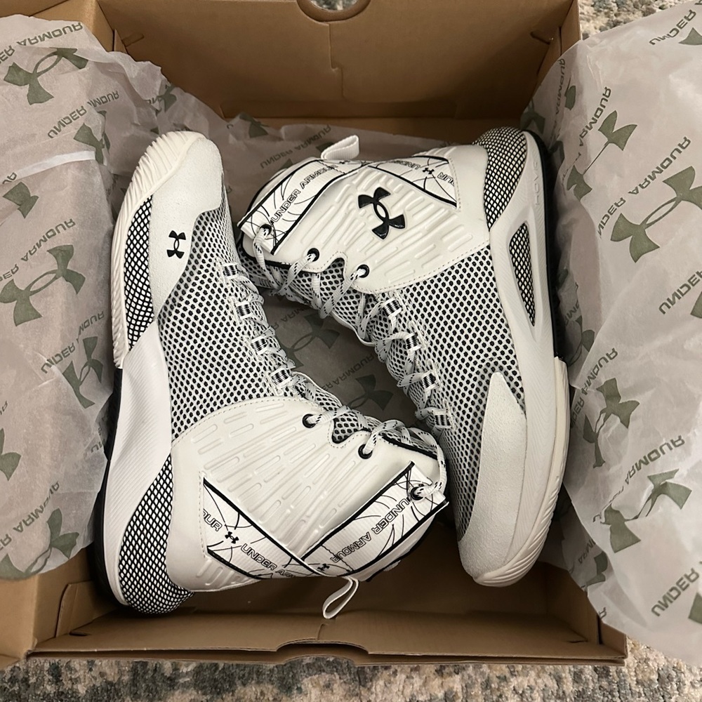 Under Armor HOVR Highlight Ace Volleyball Shoes